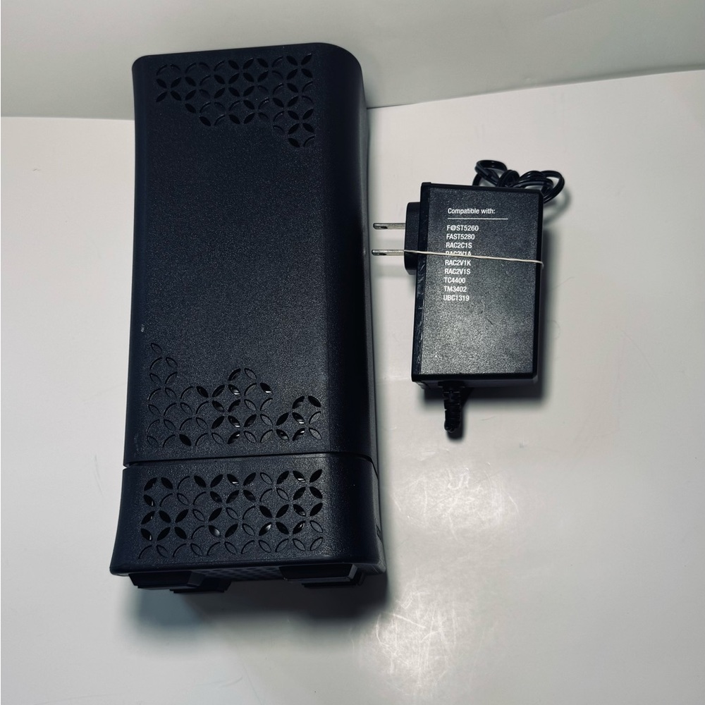 Spectrum SAC2V1K WiFi Router Wireless Internet Router With Power Adapter - Picture 7 of 7
